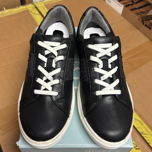 Bzees Happy Friday Lace Up Sneaker (WIDE) - Picture 7 of 10